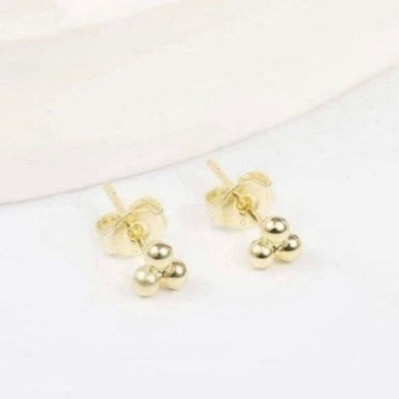 925 Sterling Silver Stud Earrings - Picture 9 of 10